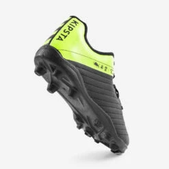 Kipsta CHAUSSURES DE FOOTBALL ENFANT A LACETS 100 FG NOIR ET JAUNE -Sports - Équipement de football chaussures de football enfant a lacets 100 fg noir et jaune 4
