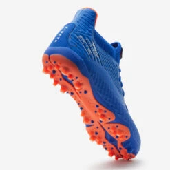 Kipsta CHAUSSURES DE FOOTBALL ENFANT A LACETS VIRALTO III MG/AG BLEU ET ORANGE -Sports - Équipement de football chaussures de football enfant a lacets viralto iii mgag bleu et orange 4