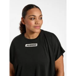 Hummel Hmlte Curvy Loose T-Shirt Plus T-Shirt Manches Courtes Femme -Sports - Équipement de football hmlte curvy loose t shirt plus t shirt manches courtes femme 3