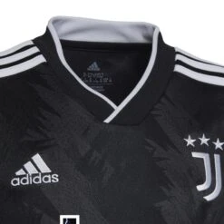 ADIDAS Maillot Juventus Turin Extérieur Enfant 2022 9 ADIDAS Maillot Juventus Turin Extérieur Enfant 2022 -Sports - Équipement de football maillot juventus turin exterieur enfant 2022 2