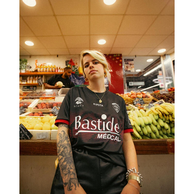 Kipsta Maillot Officiel Du Nîmes Olympique 22/23 Extérieur Adulte Noir Et Rouge 7 Kipsta Maillot Officiel Du Nîmes Olympique 22/23 Extérieur Adulte Noir Et Rouge – Image 5