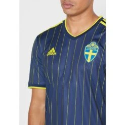 Sports - Équipement de football 10 ADIDAS Maillot Suède Extérieur Euro 2020