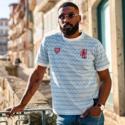 T-shirt The Devil Special White Football Adulte Vintage 7 T-shirt The Devil Special White Football Adulte Vintage -Sports - Équipement de football t shirt the devil special white football adulte vintage 2